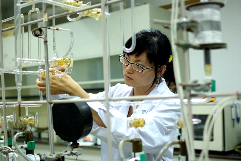 2.马艺简介.jpg