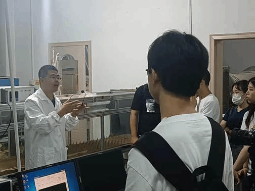 http://web.snnu.edu.cn:8080/_vsl/9E3FA931385F38C1BBD5C1ED6F76C068/E19F4B5E/6090